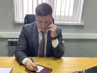 Александр Бондаренко запланировал встречу с ветераном для детальной проработки обозначенных в ходе дистанционного приема вопросов
